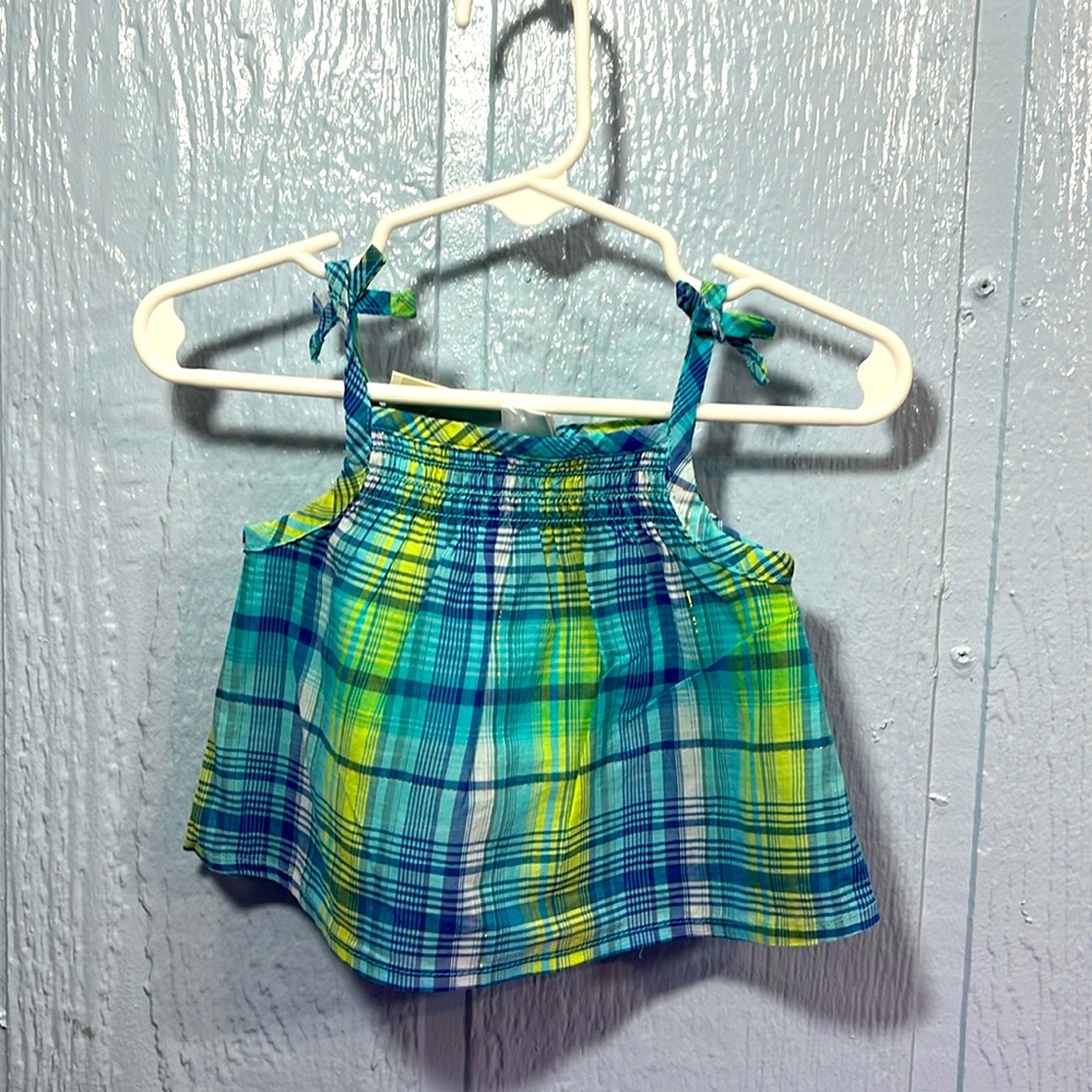 5 for $10 💜 NWT Old Navy top size 0-3 months